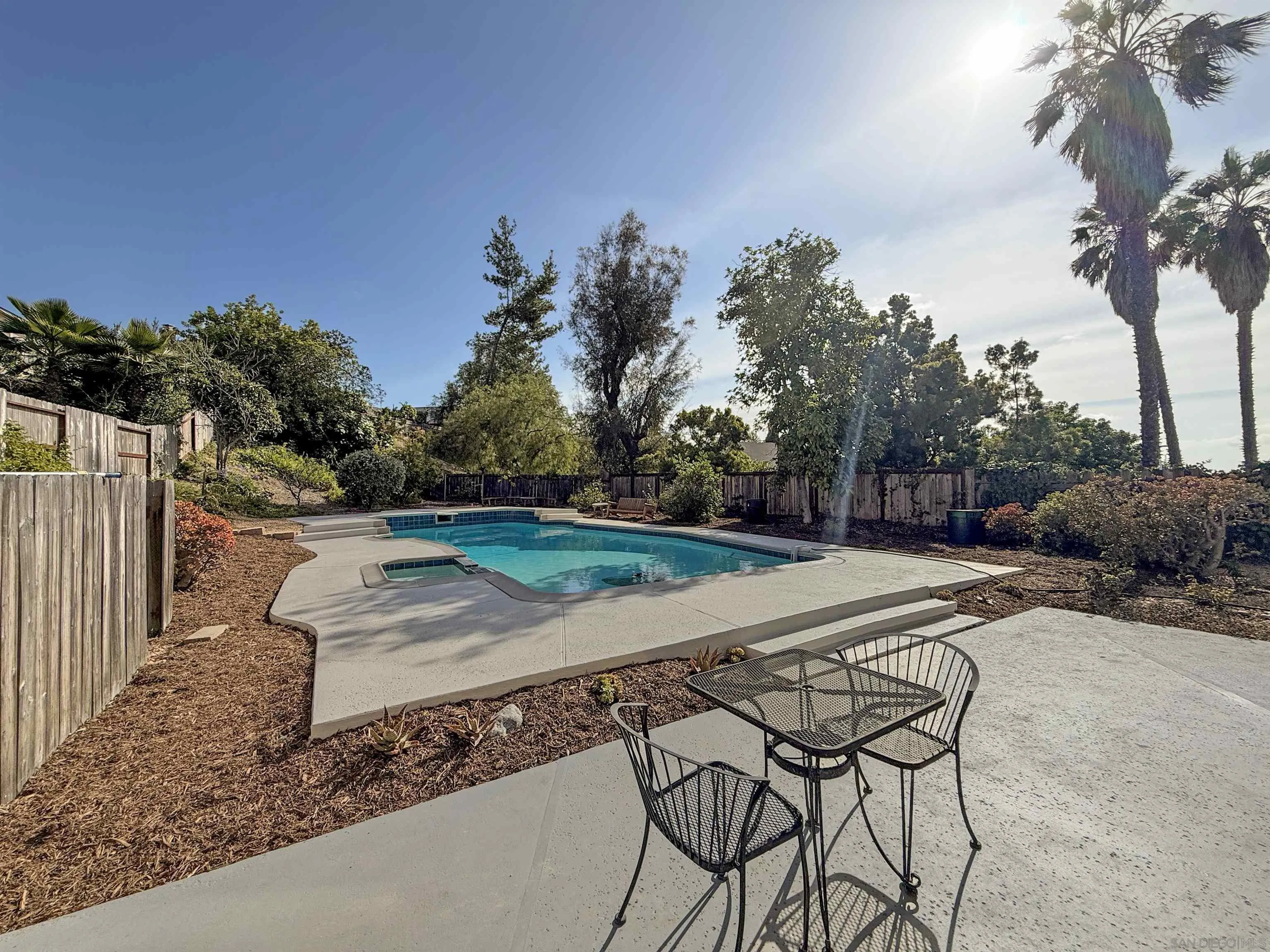 https://cdn.realtyfeed.com/cdn/127/260014031/e1f2f468bf12c60f466da9921e28edd9.webp