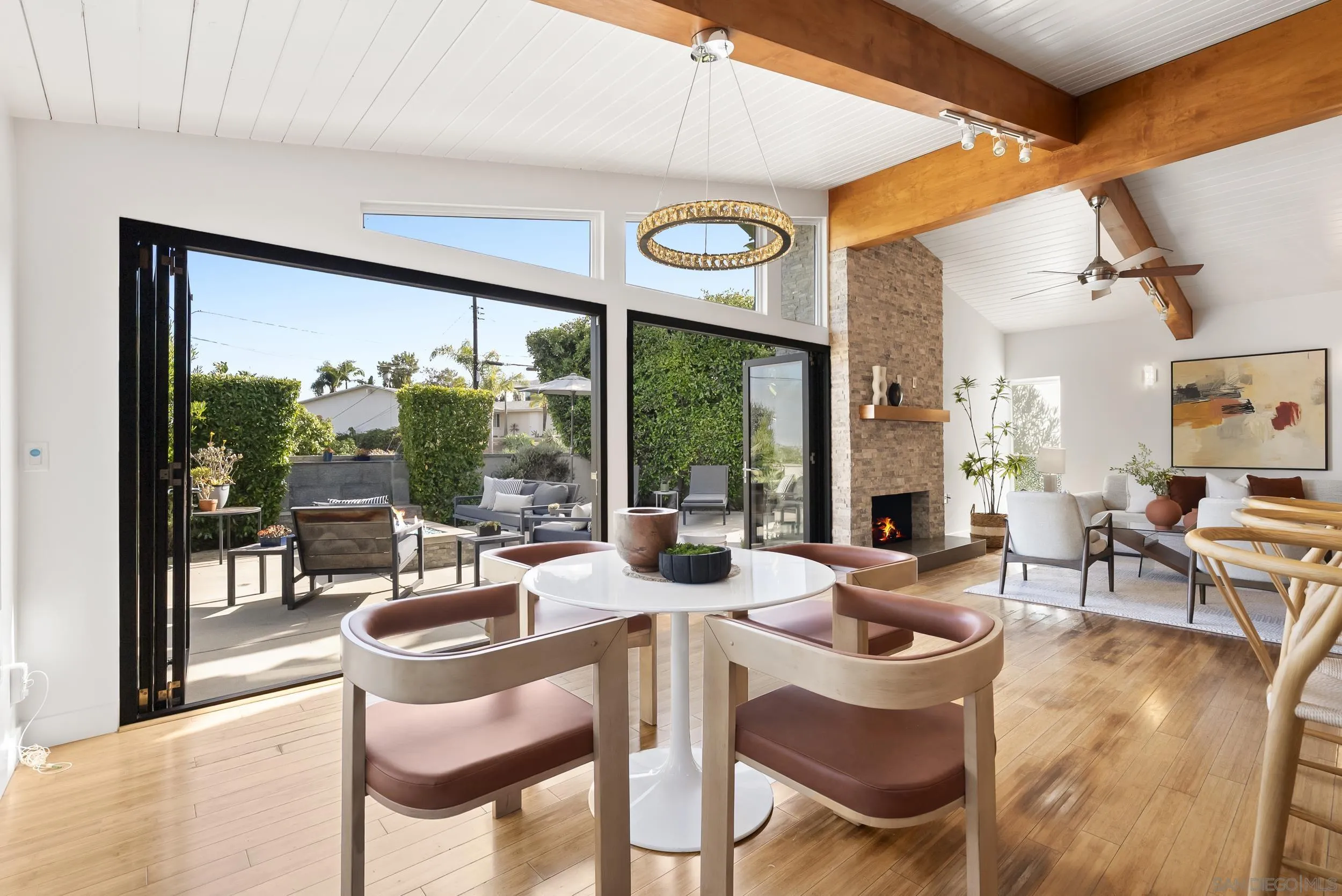 https://cdn.realtyfeed.com/cdn/127/260014033/2215fd7182751ba89a0cdf0a32afdf3c.webp