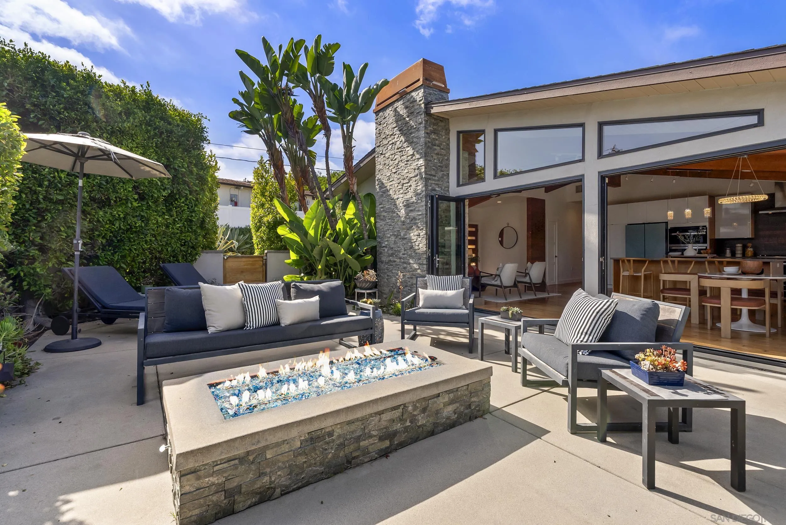 https://cdn.realtyfeed.com/cdn/127/260014033/c37bd6a24684add5ee3898d881367259.webp