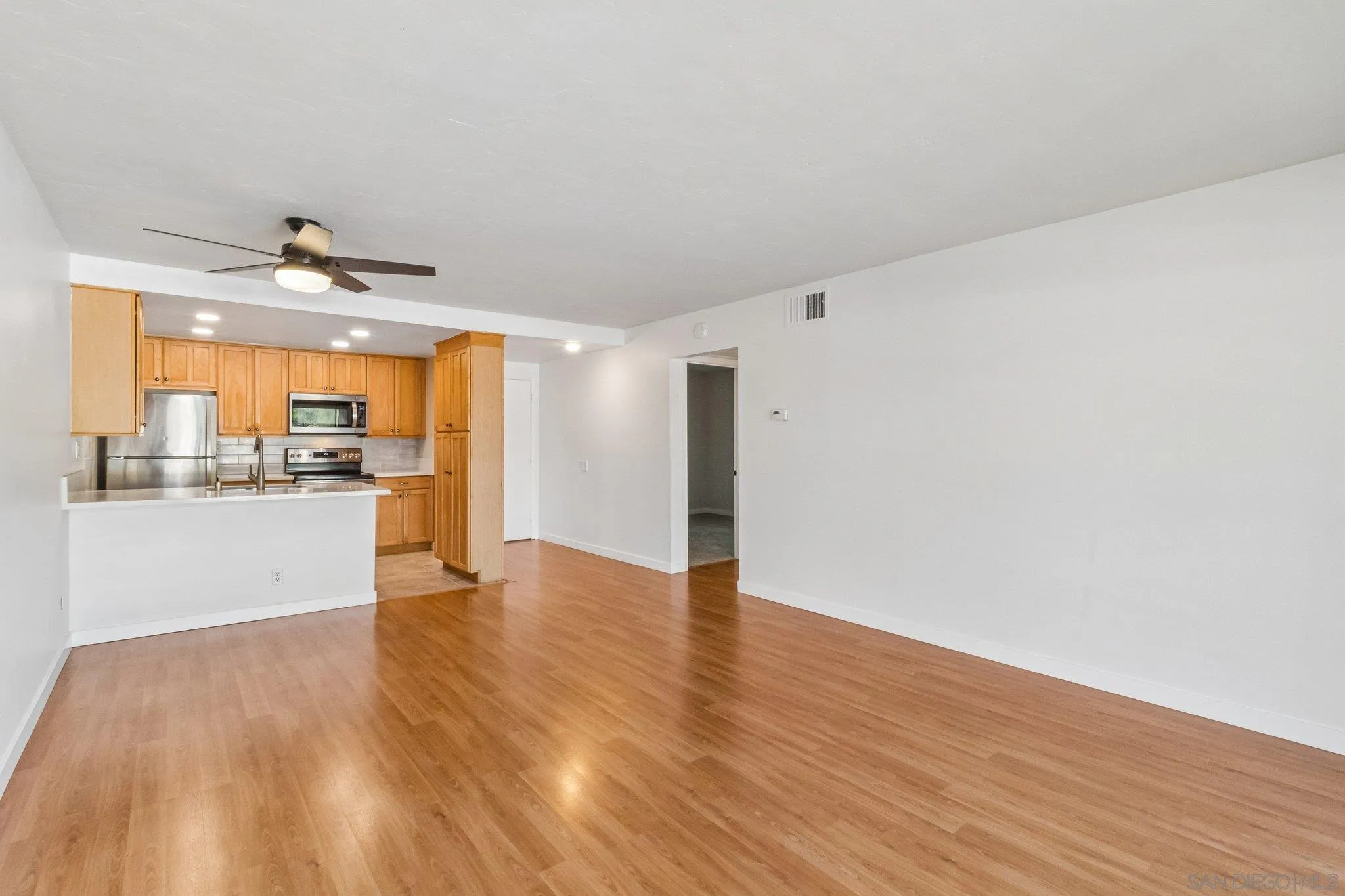 Photo #13: 260014034 Listing: Photo #13