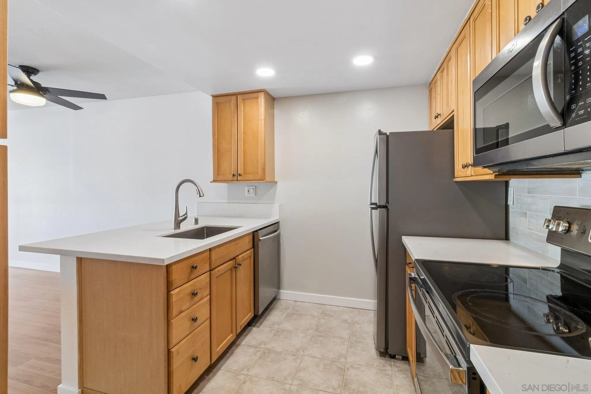 Photo #3: 260014034 Listing: Photo #3