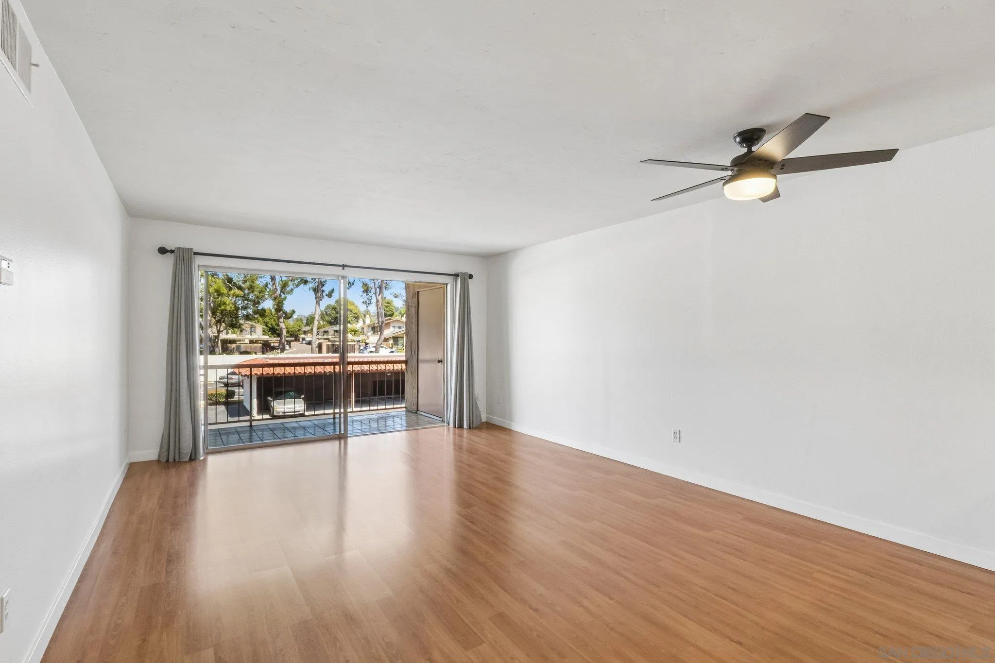 Photo #7: 260014034 Listing: Photo #7
