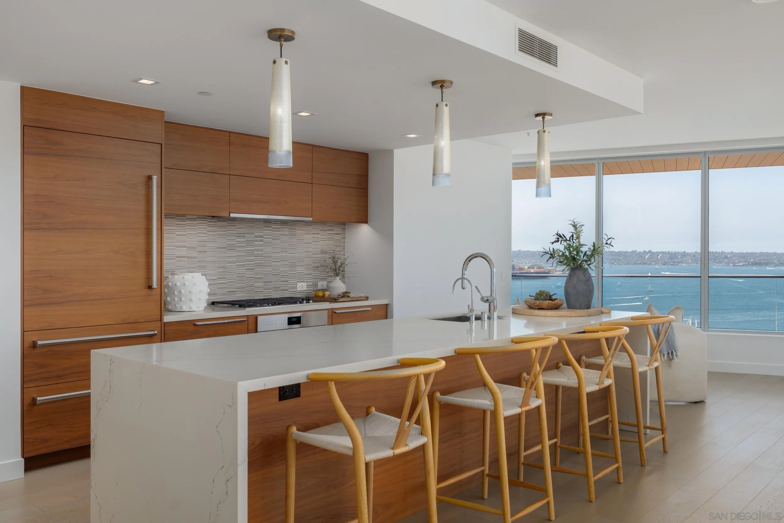 Photo #9: 260014036 Listing: Photo #9