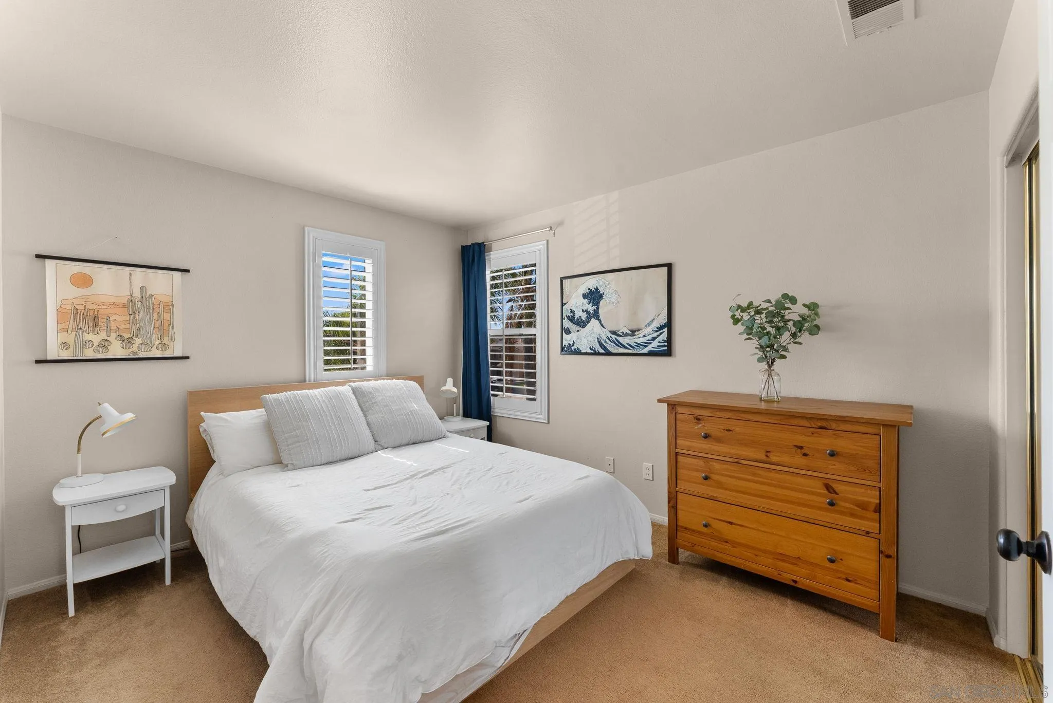 https://cdn.realtyfeed.com/cdn/127/260014038/780ff047bf20d3ca87cc688e7fcee2ce.webp