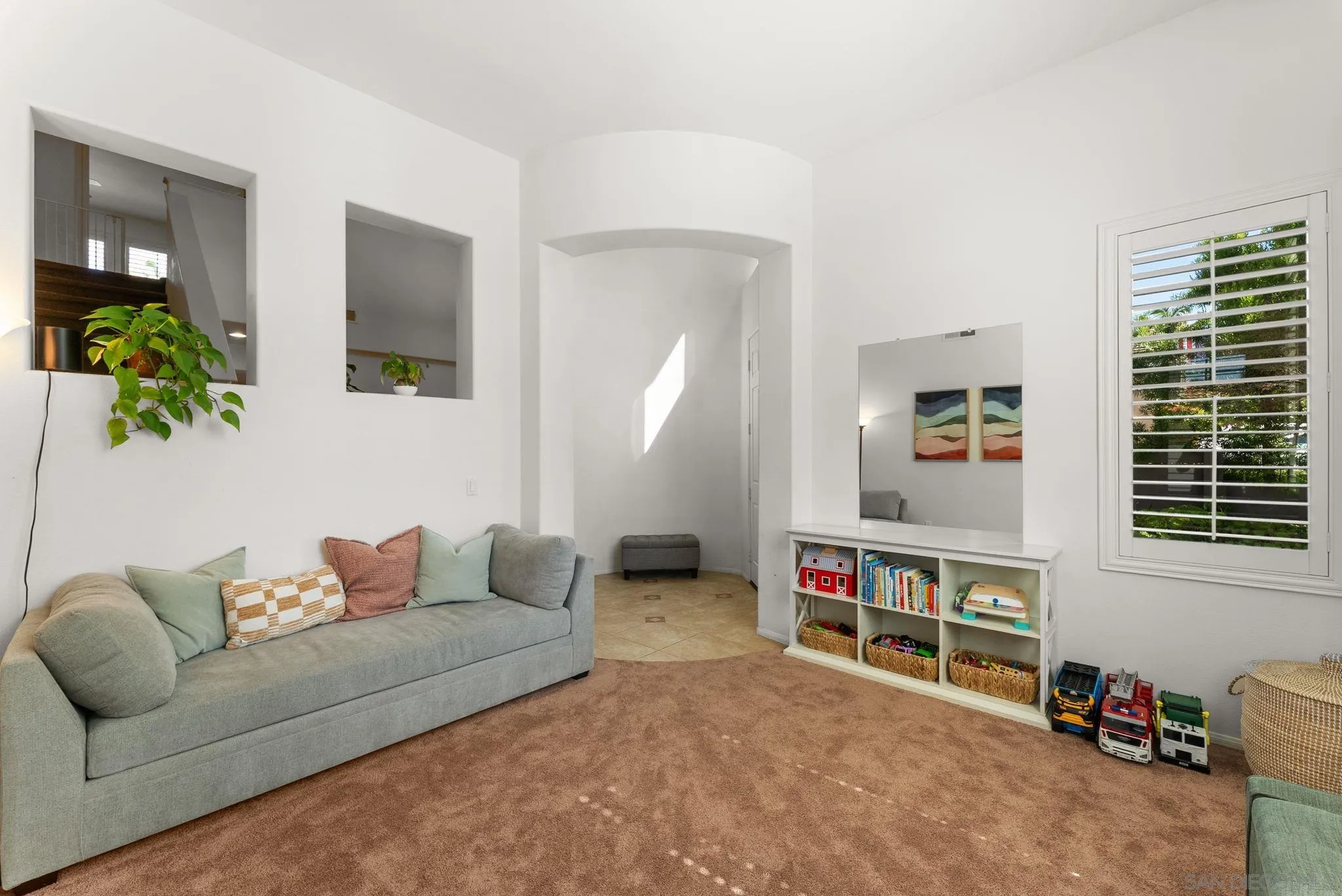 https://cdn.realtyfeed.com/cdn/127/260014038/796f74ba3fac7df41633e75770f8b1fd.webp