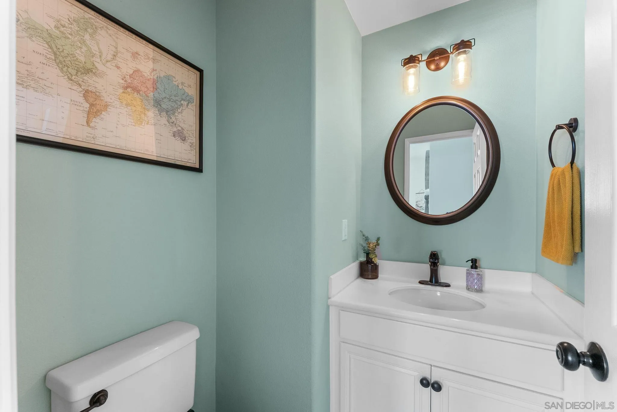 https://cdn.realtyfeed.com/cdn/127/260014038/7b1c0a163f09a02328a520f1a6e2f342.webp