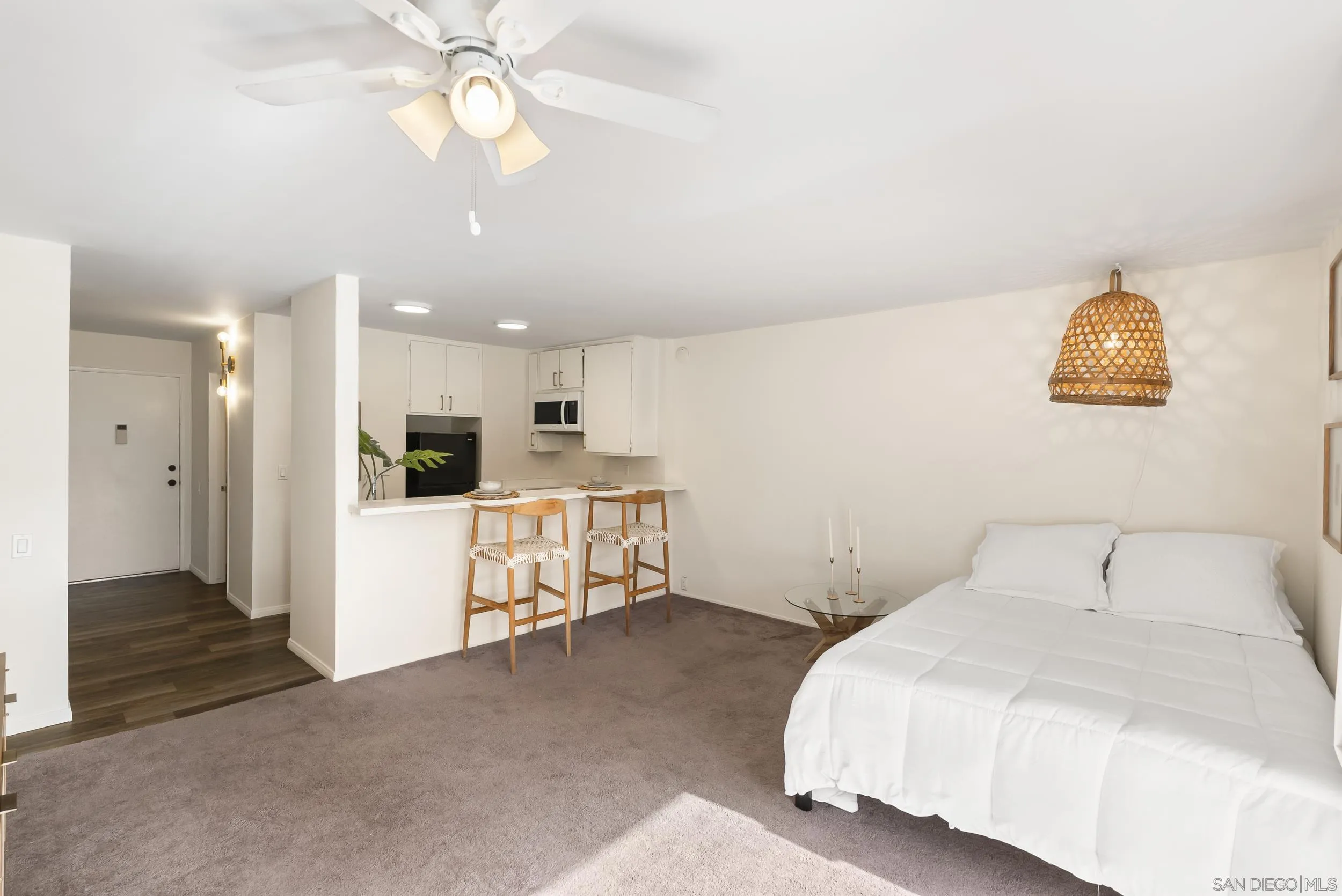 Photo #8: 260014040 Listing: Photo #8