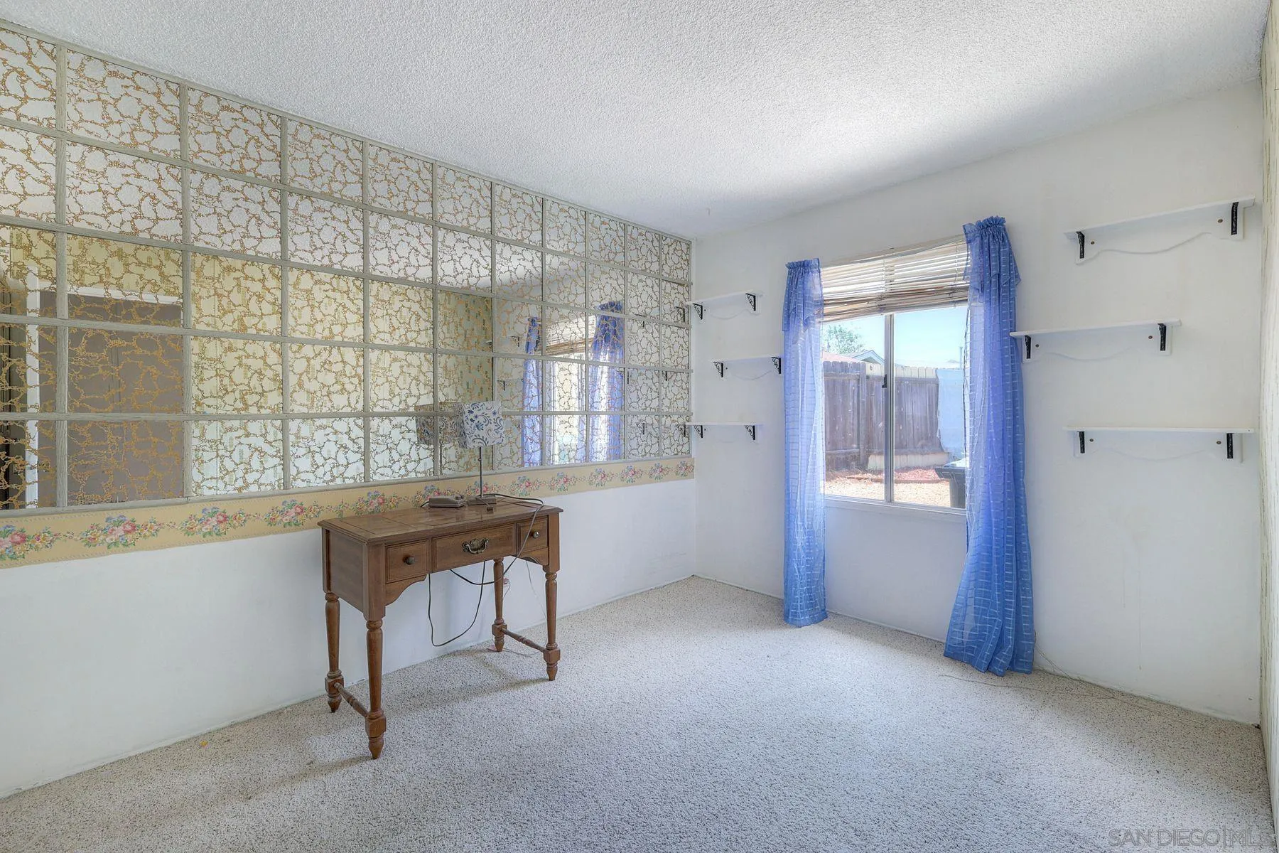 https://cdn.realtyfeed.com/cdn/127/260014043/18d92a2483008aef2fb9e9180dd36a32.webp