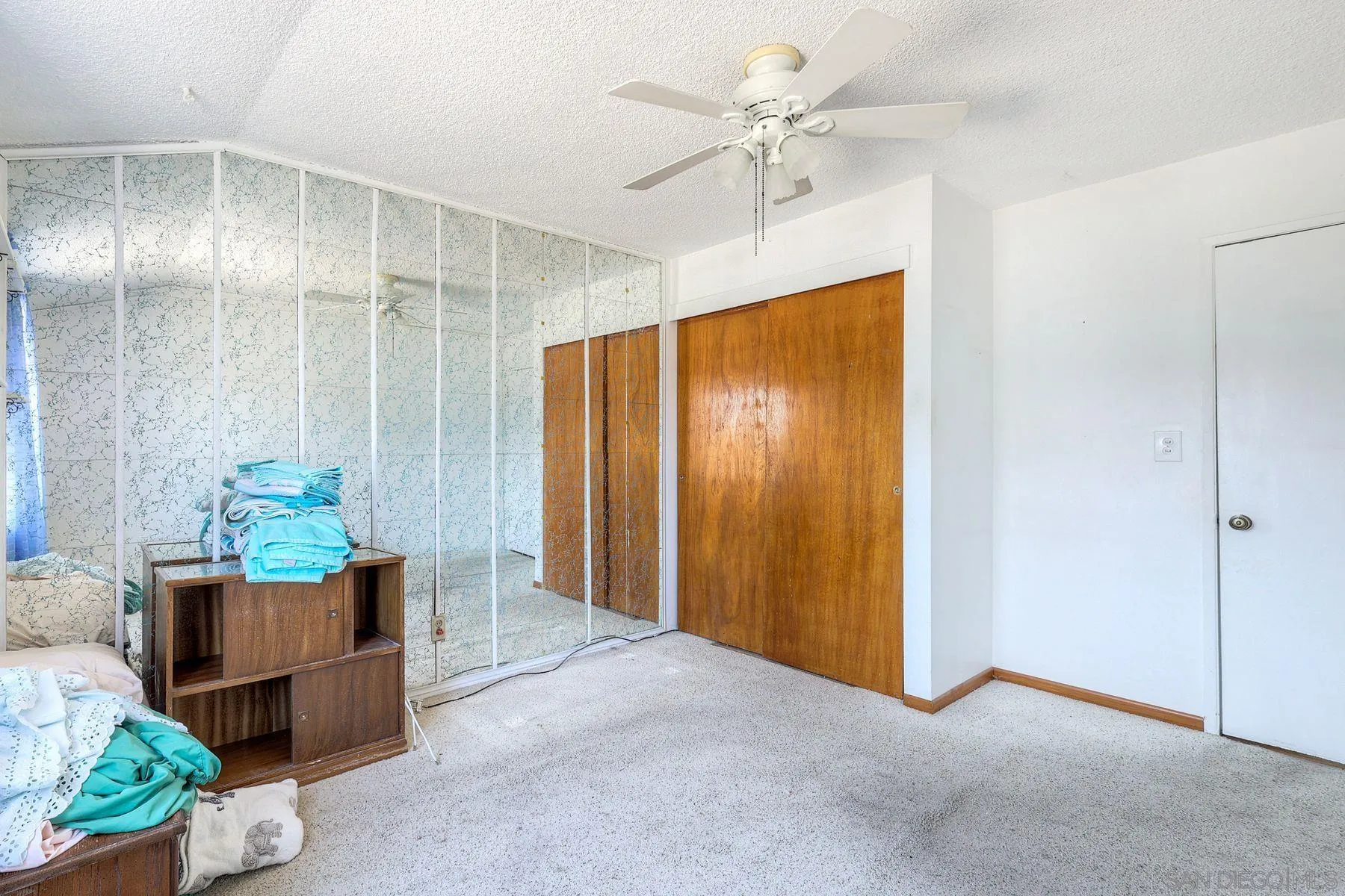 https://cdn.realtyfeed.com/cdn/127/260014043/1d5940b931a6035e82871d89c97b9acb.webp