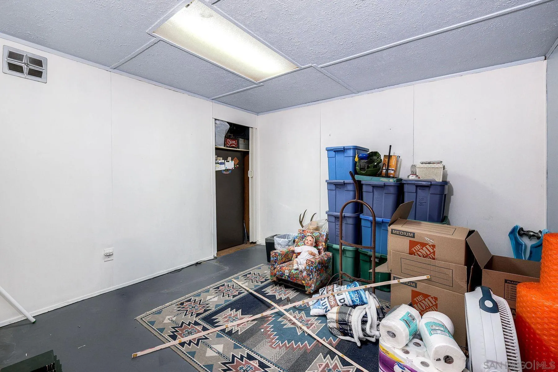 https://cdn.realtyfeed.com/cdn/127/260014043/8ce4fdb1ffaa70d0340842be80145e70.webp