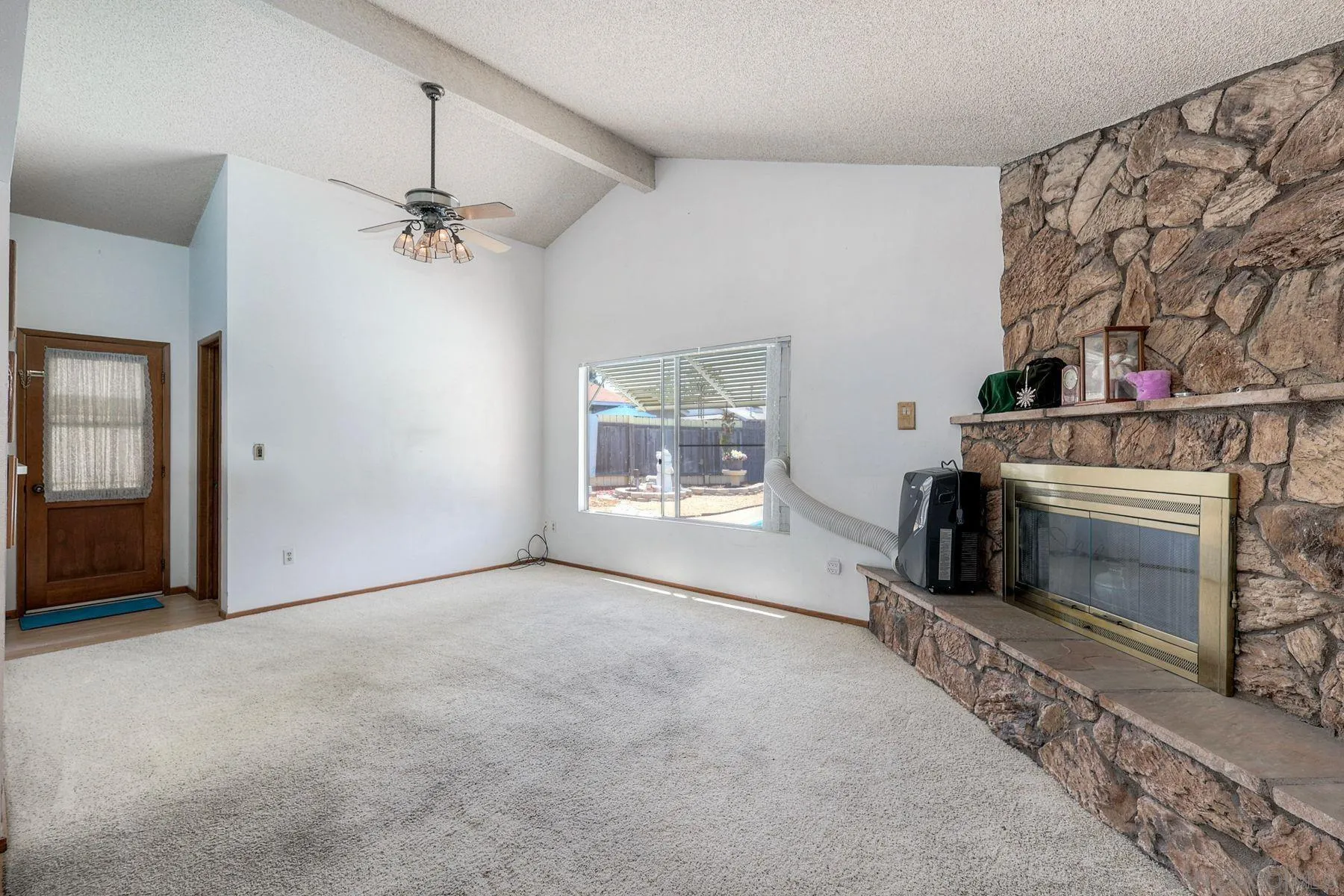 https://cdn.realtyfeed.com/cdn/127/260014043/be2e418faa4337d29f34fadc9c7a6d3d.webp