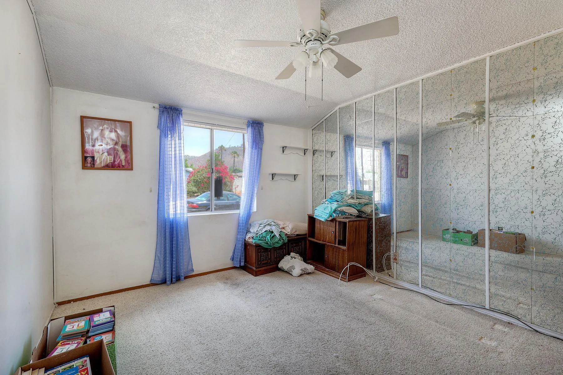 https://cdn.realtyfeed.com/cdn/127/260014043/edd2d74eb401dd0f1071677d96ee2140.webp