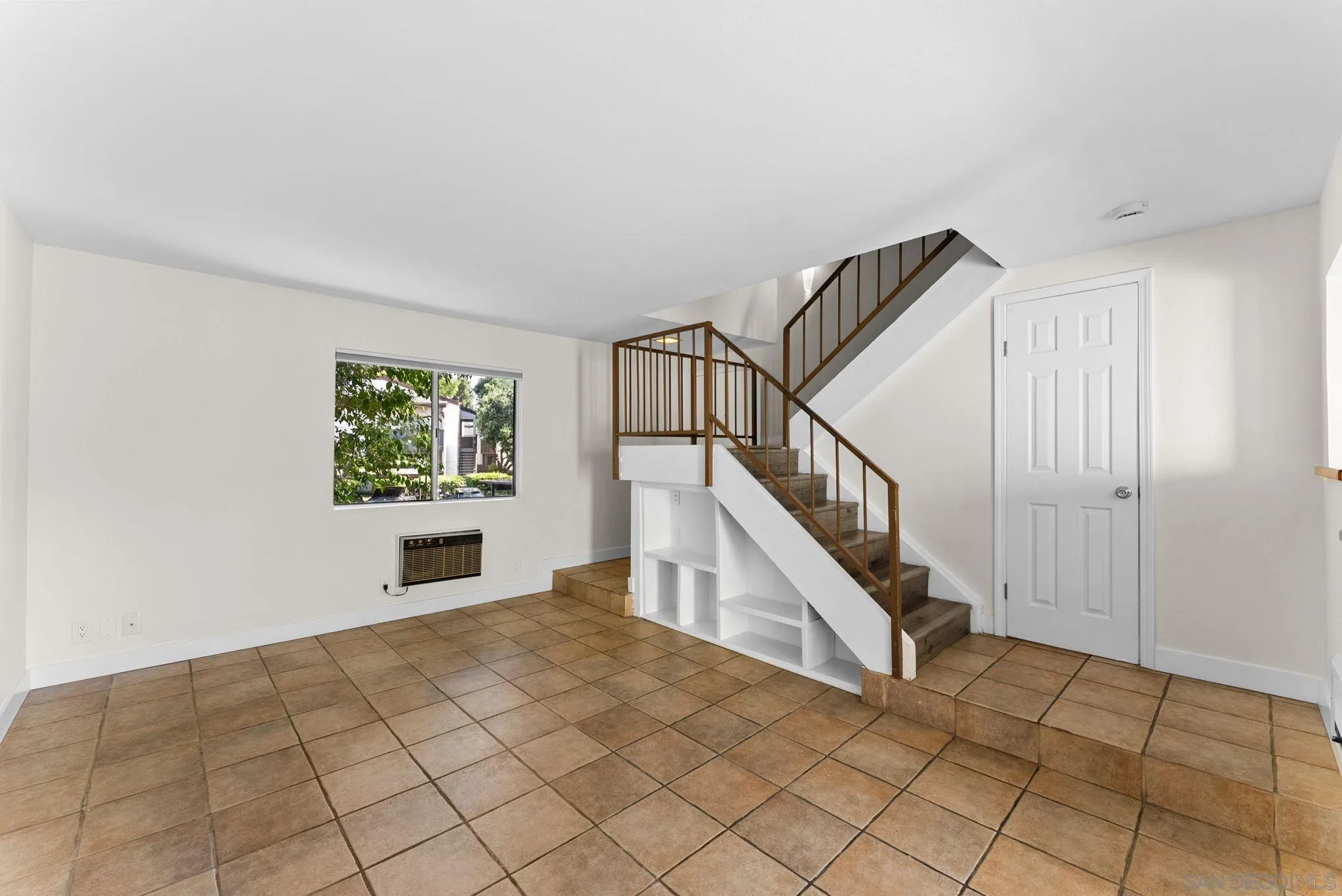 Photo #8: 260014046 Listing: Photo #8
