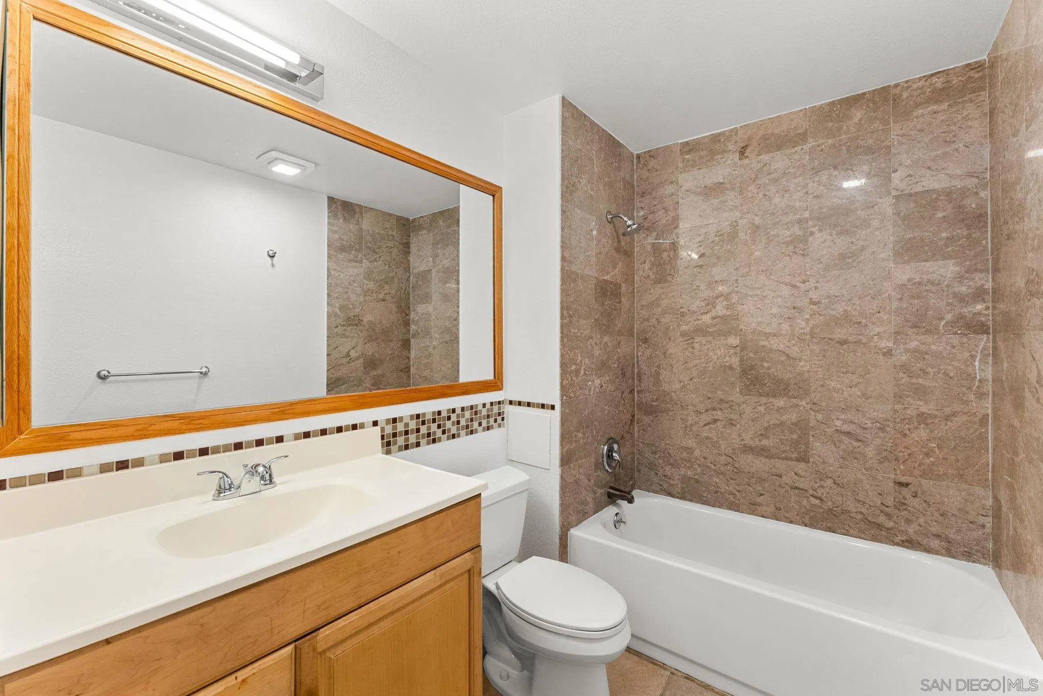 Photo #10: 260014046 Listing: Photo #10