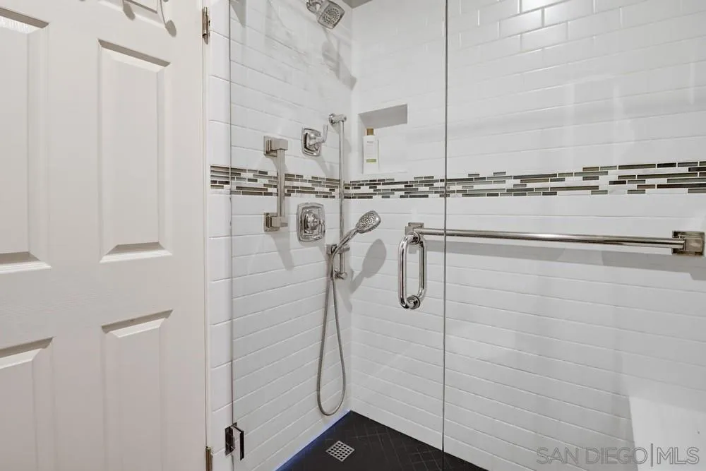 https://cdn.realtyfeed.com/cdn/127/260014049/2af5cac02feb3c42e71f19977b26a880.webp