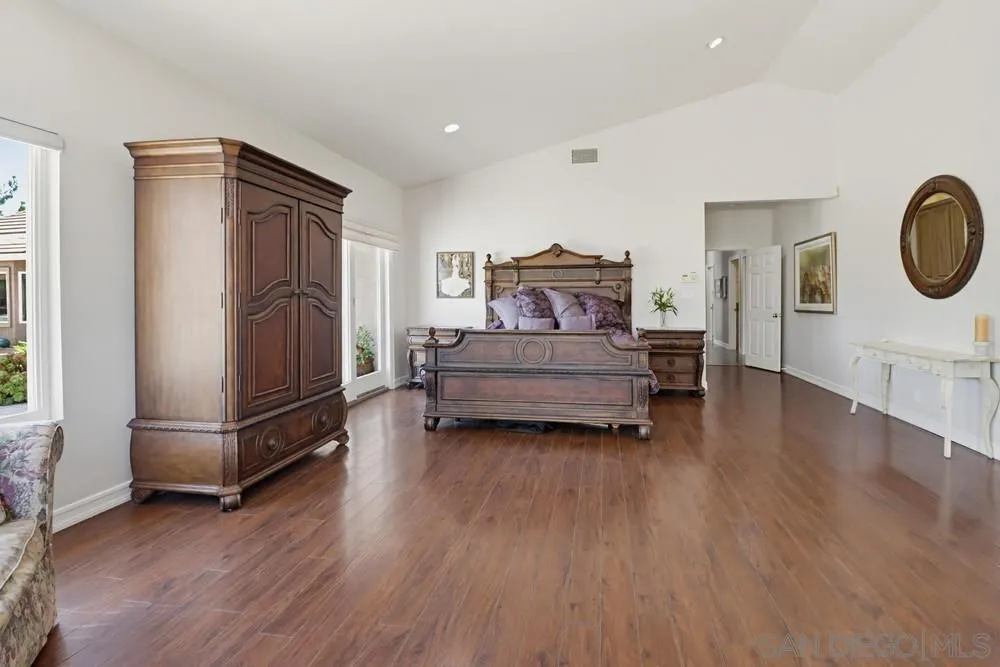 https://cdn.realtyfeed.com/cdn/127/260014049/324fbc522bbbb314da43d7cbbd807777.webp