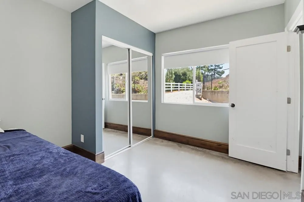 https://cdn.realtyfeed.com/cdn/127/260014049/a09c378d4eb572aacbbfe390e7275b62.webp