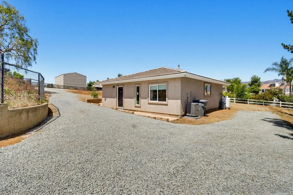 https://cdn.realtyfeed.com/cdn/127/260014049/fabc0f38b82ad86d2c67bdc7cd41e2d9.webp