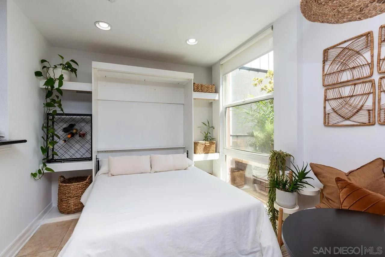 https://cdn.realtyfeed.com/cdn/127/260014050/a2e6893405ffa6d0518b8be6d272f5ec.webp