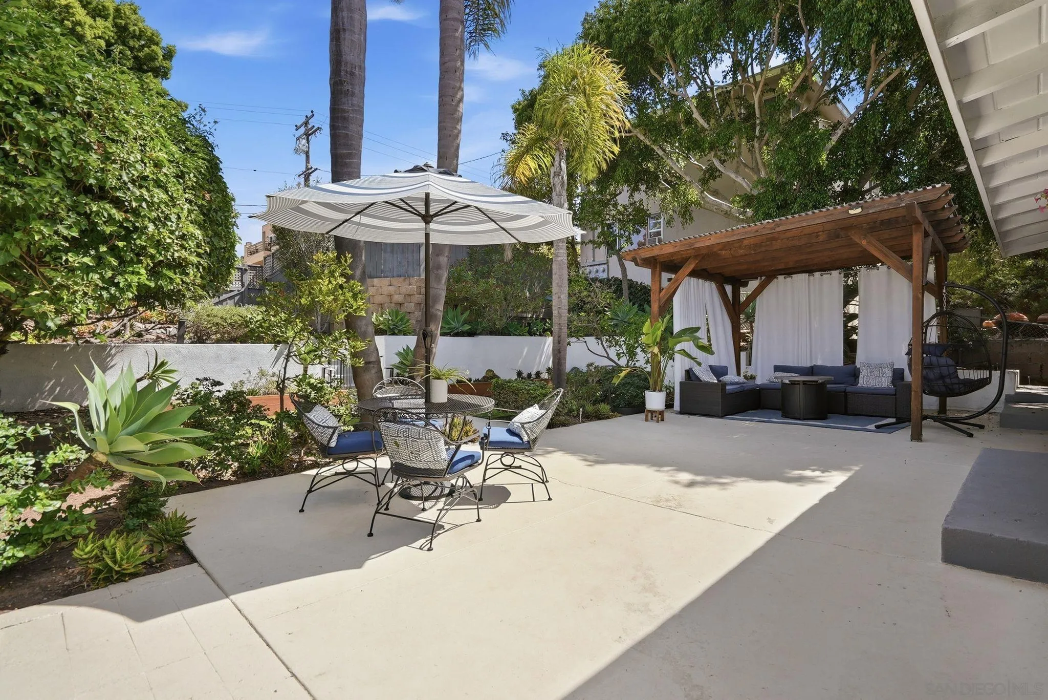 https://cdn.realtyfeed.com/cdn/127/260014051/3523f270ca743757cfc5c6de7d026e0a.webp