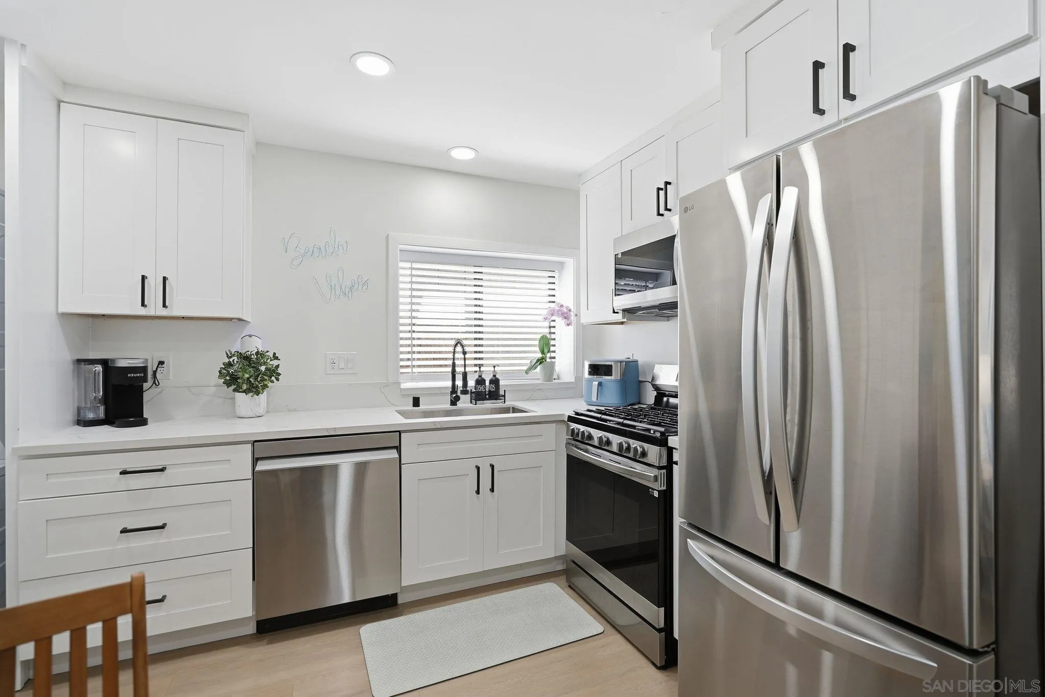 https://cdn.realtyfeed.com/cdn/127/260014051/53c2b71c219f99cba990a09082be1fad.webp