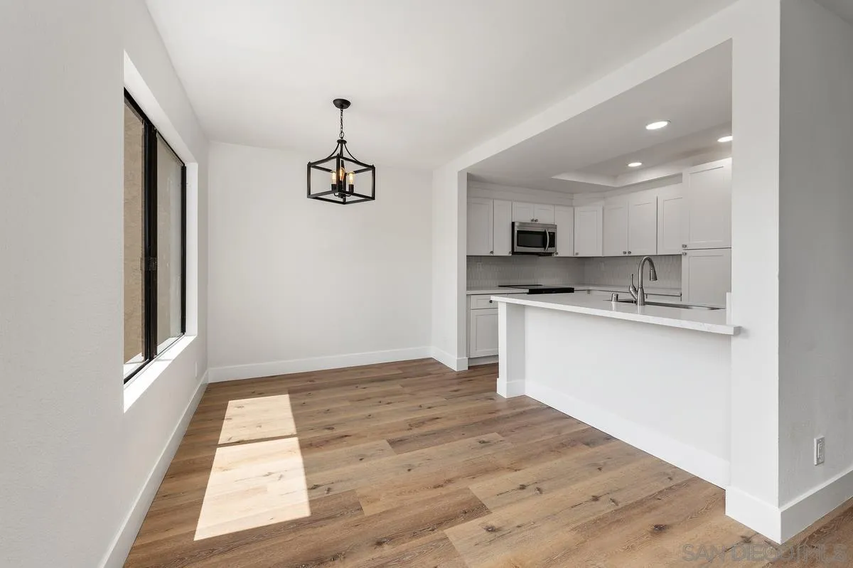 Photo #12: 260014052 Listing: Photo #12