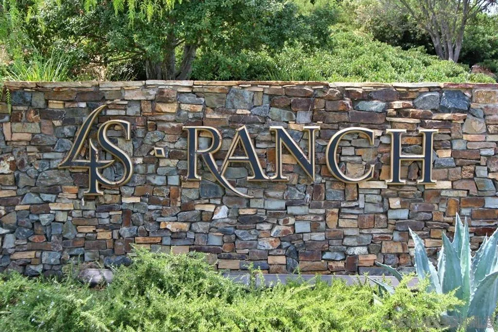 https://cdn.realtyfeed.com/cdn/127/260014055/fbda1b78da556a3b17468238121de48b.webp