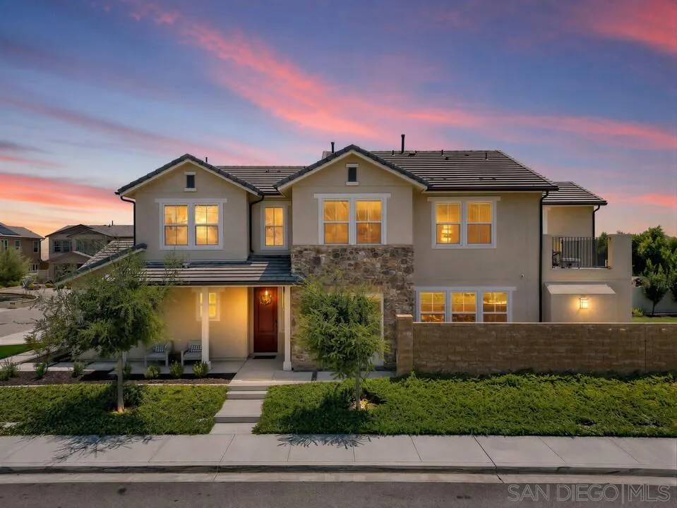FEATURED LISTINGS
