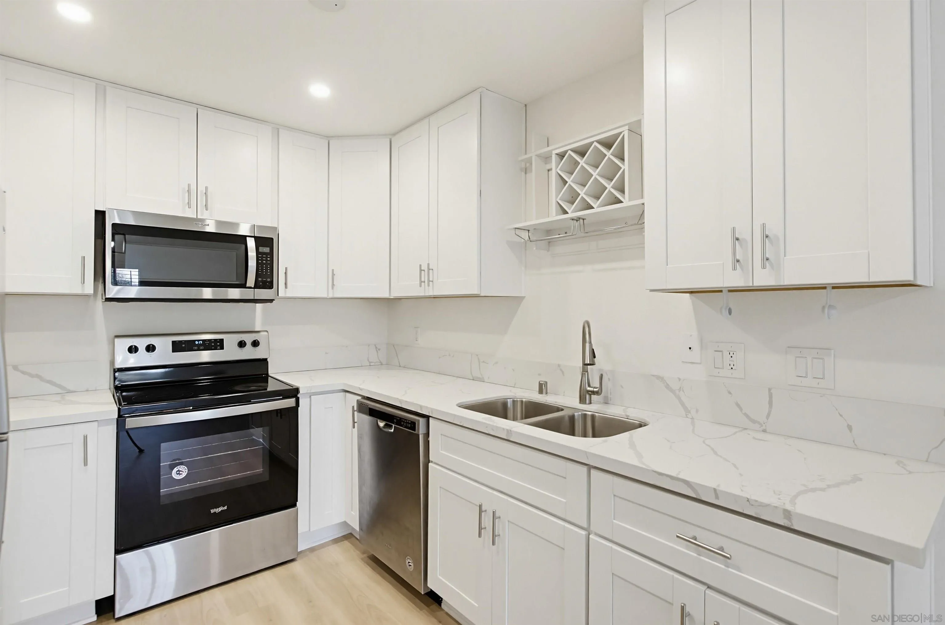 https://cdn.realtyfeed.com/cdn/127/260014059/2f929d459a8ecf206a0f95e7019e745f.webp