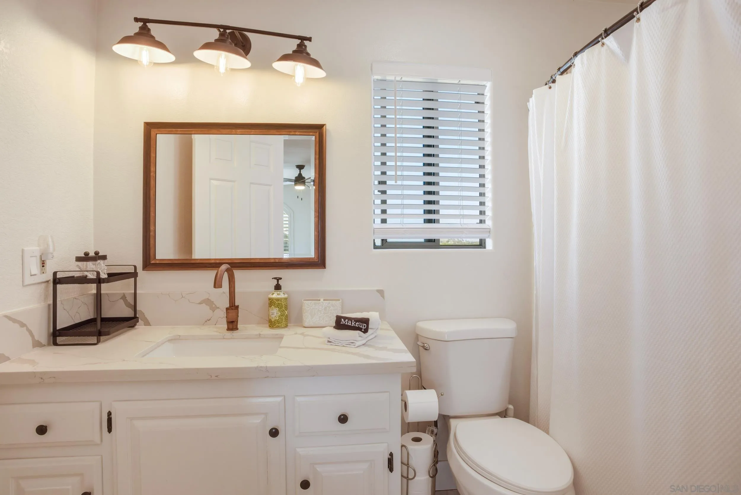24922 Terreno Drive, Temecula, CA 92590, photo 33