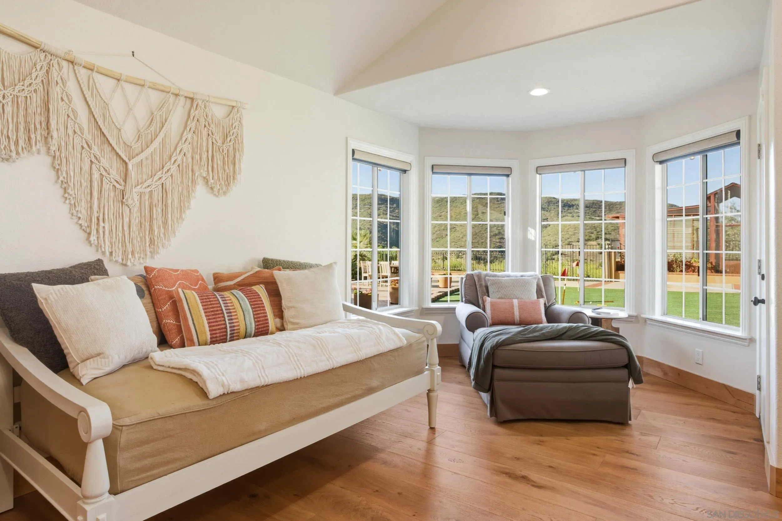 24922 Terreno Drive, Temecula, CA 92590, photo 26