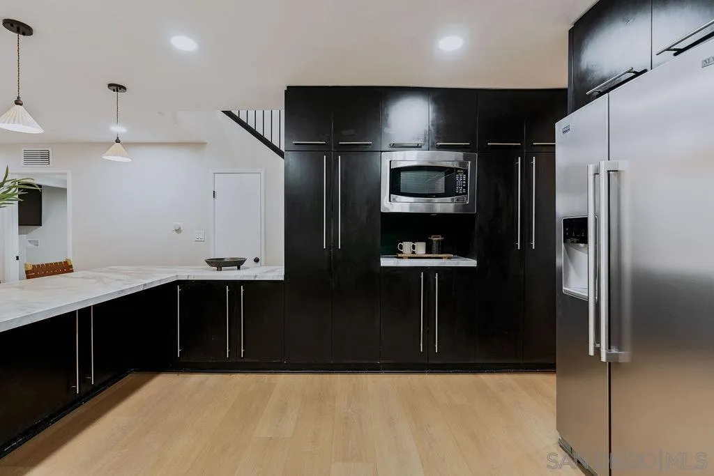 https://cdn.realtyfeed.com/cdn/127/260014076/afb8d8eab101f8a48361c4dc61cbca33.webp