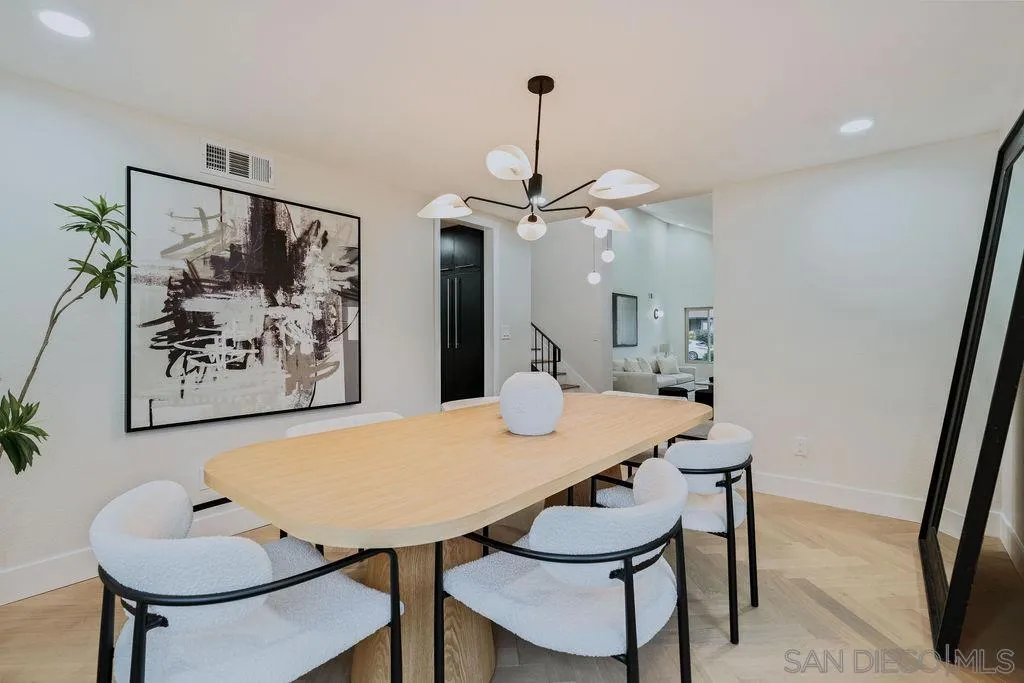 https://cdn.realtyfeed.com/cdn/127/260014076/bf7588c77d45ae098cc6bdf7308f2181.webp
