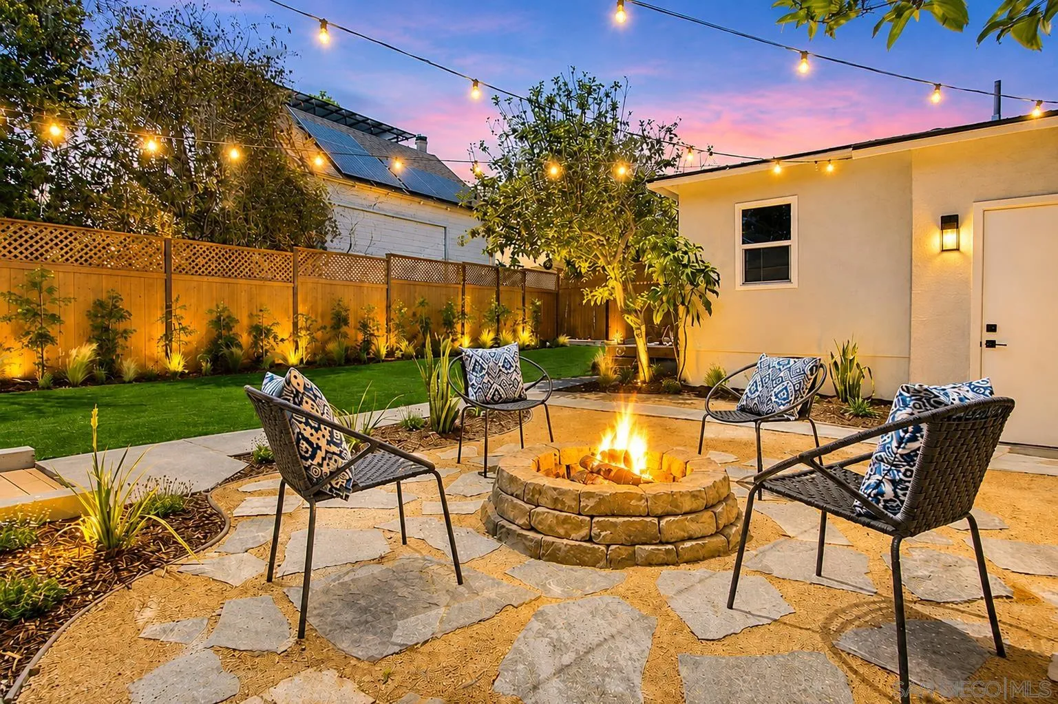 https://cdn.realtyfeed.com/cdn/127/260014077/1e7f07dca9ed4664a5a530a80409c92f.webp