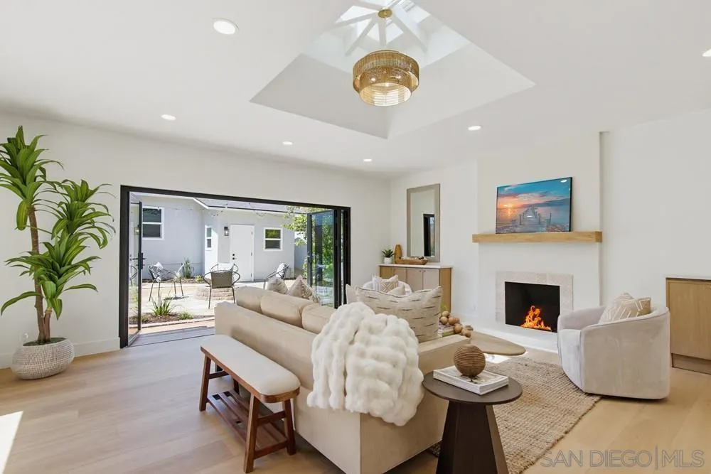 https://cdn.realtyfeed.com/cdn/127/260014077/3c50d7bae4efda8d3339efeb5622f4c1.webp