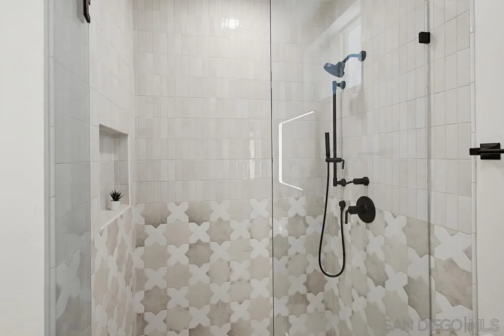 https://cdn.realtyfeed.com/cdn/127/260014077/69b0dcf56d5d0a7d1707f366dd2b886d.webp