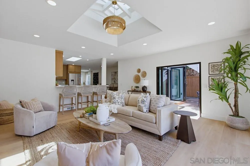 https://cdn.realtyfeed.com/cdn/127/260014077/a02aa5762e6ad769b6c0d8dcb70a8de4.webp