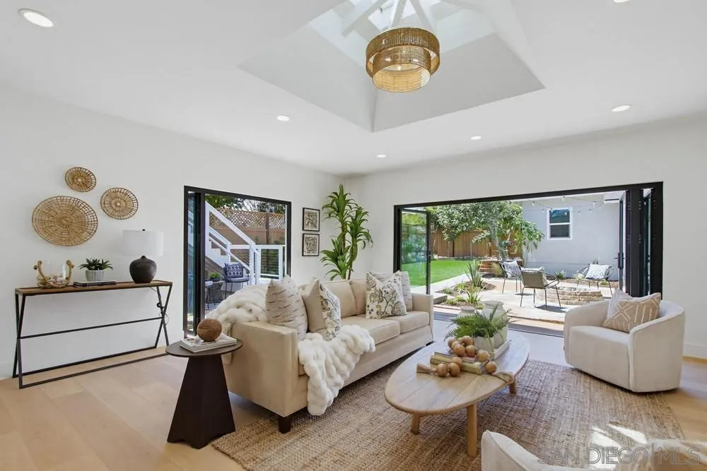 https://cdn.realtyfeed.com/cdn/127/260014077/dcec5ee24287dab03542c4b2782dd8c9.webp