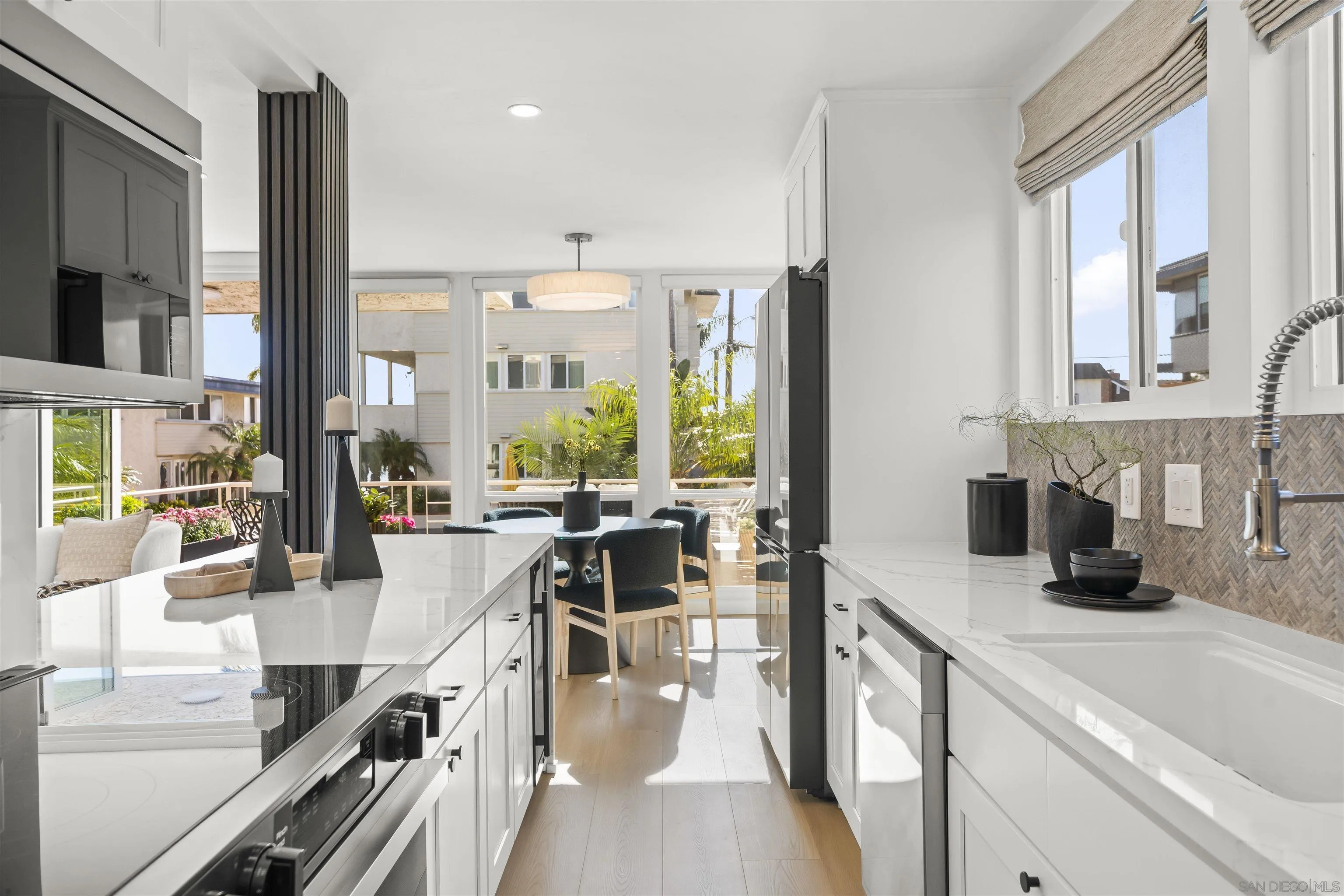 https://cdn.realtyfeed.com/cdn/127/260014078/14a794a8a6d49c8c0108fff7d494d2b0.webp