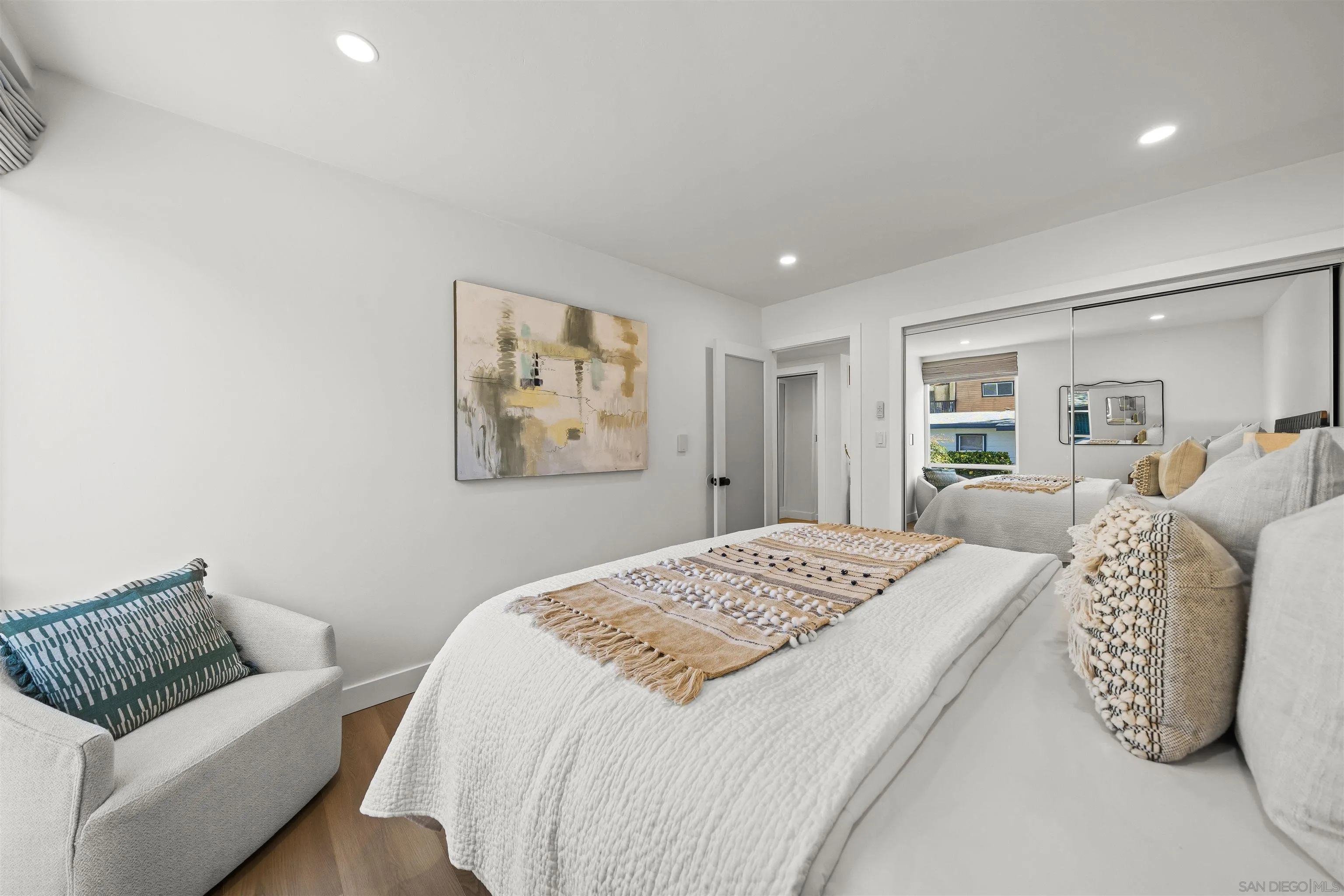 https://cdn.realtyfeed.com/cdn/127/260014078/362bf612c3755865b18bc18d8aebc476.webp