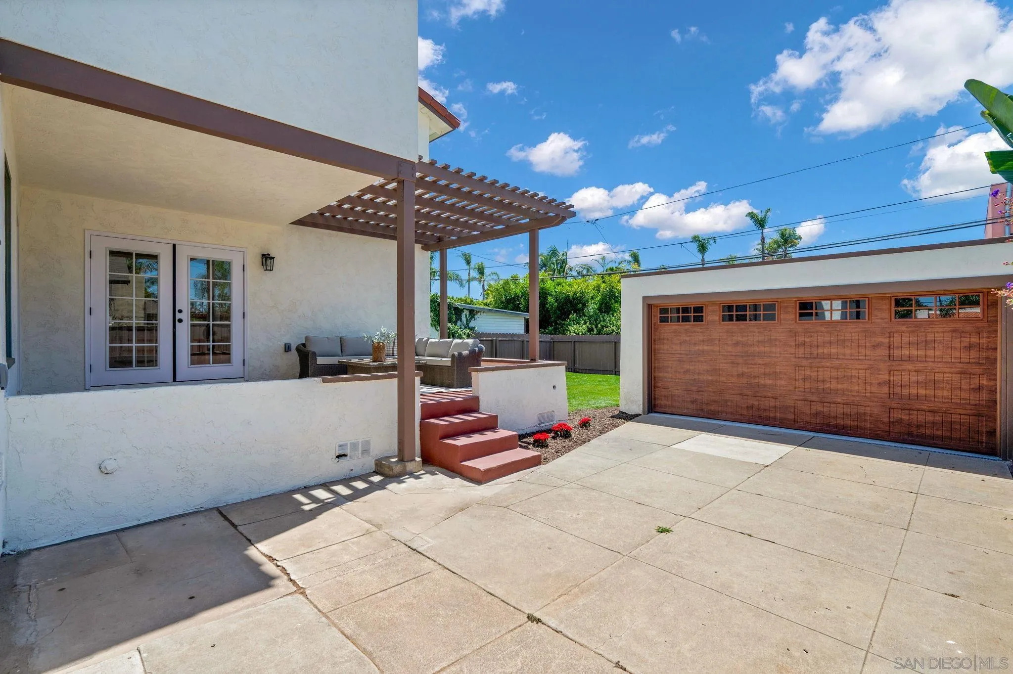 https://cdn.realtyfeed.com/cdn/127/260014080/02ded13f3f67d12d15b4f8be39164d8d.webp