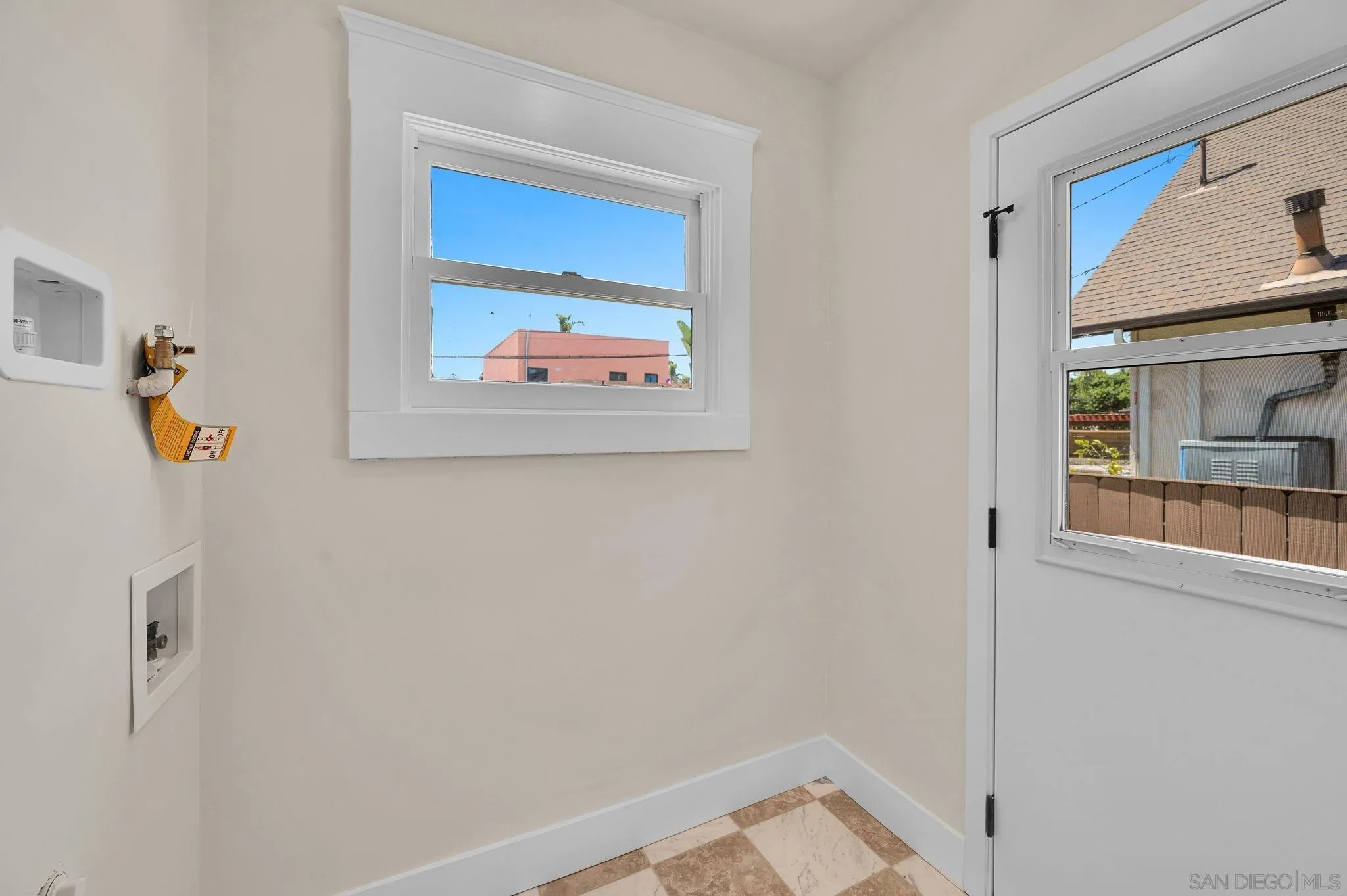https://cdn.realtyfeed.com/cdn/127/260014080/2a4154f9c169ac02e91ebc39cc96b977.webp