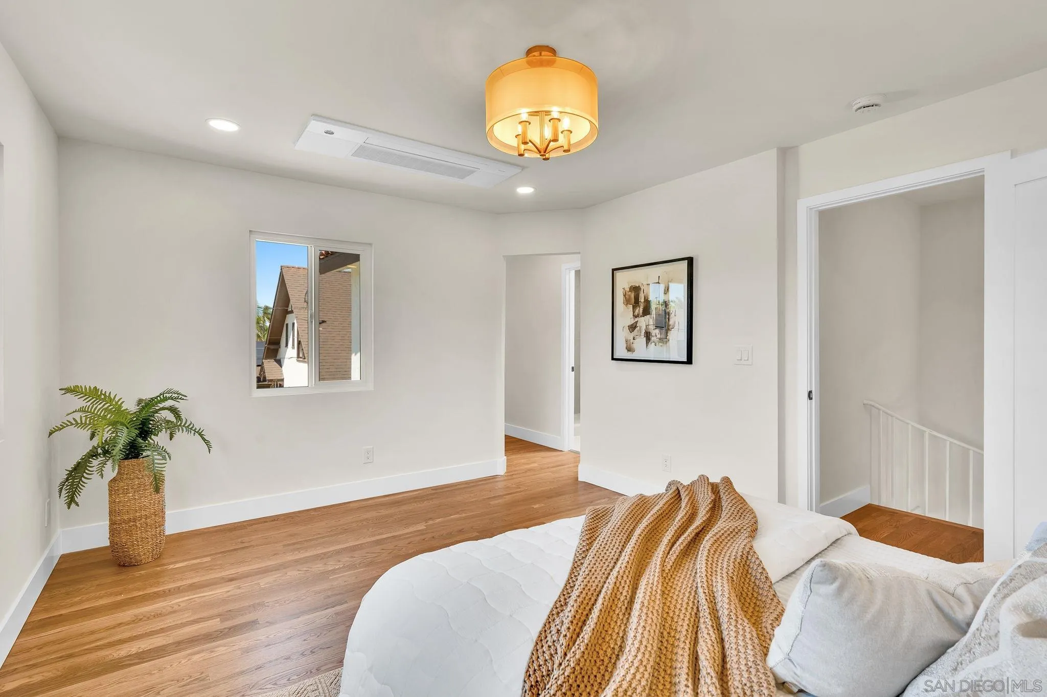 https://cdn.realtyfeed.com/cdn/127/260014080/7576a43a5a9de2c6d7acd3f8fd8177ca.webp