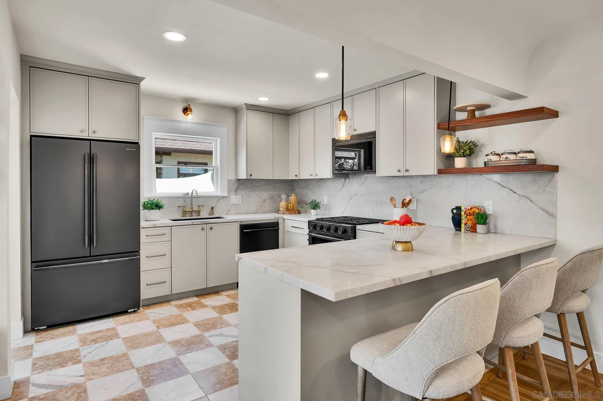 https://cdn.realtyfeed.com/cdn/127/260014080/a21ebc09b8ebc9c33735c326d6bc8f39.webp
