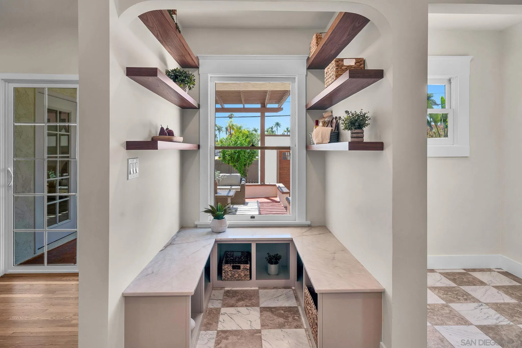https://cdn.realtyfeed.com/cdn/127/260014080/bbc0c7e77fd5331d68f5a8c8a7762e76.webp