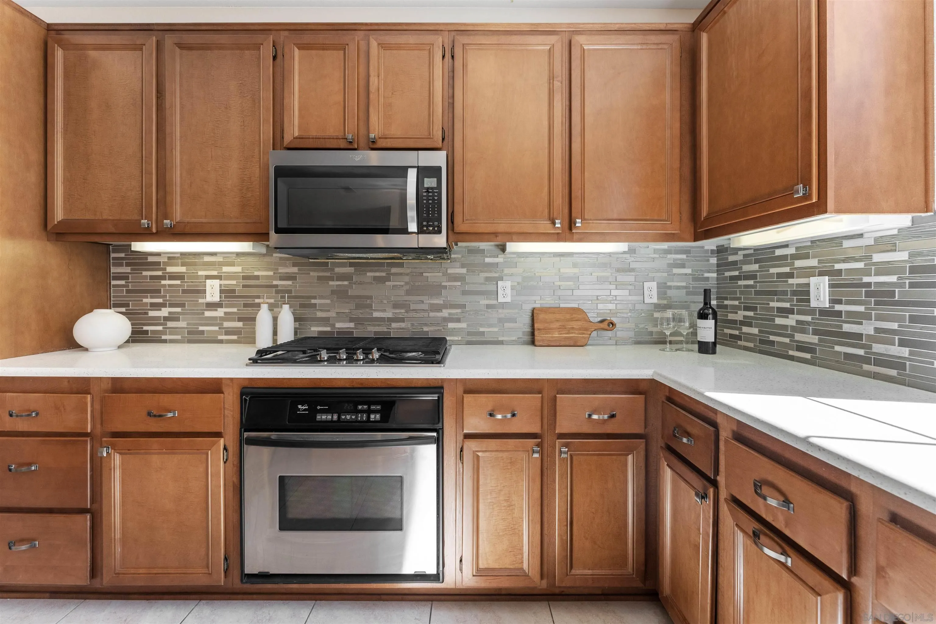 https://cdn.realtyfeed.com/cdn/127/260014082/0f8dbd6a0f6544f4bfdc3c3bc92bc4f7.webp