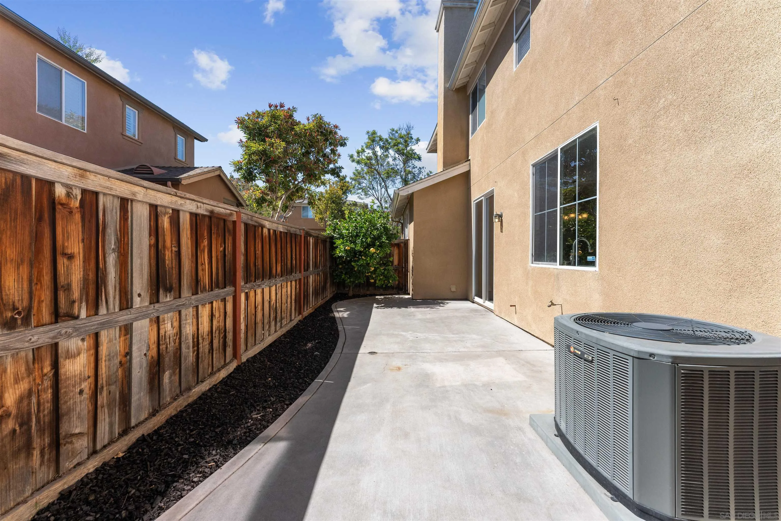 https://cdn.realtyfeed.com/cdn/127/260014082/30e04b46d74c4bd57099fb25d1aa09f2.webp