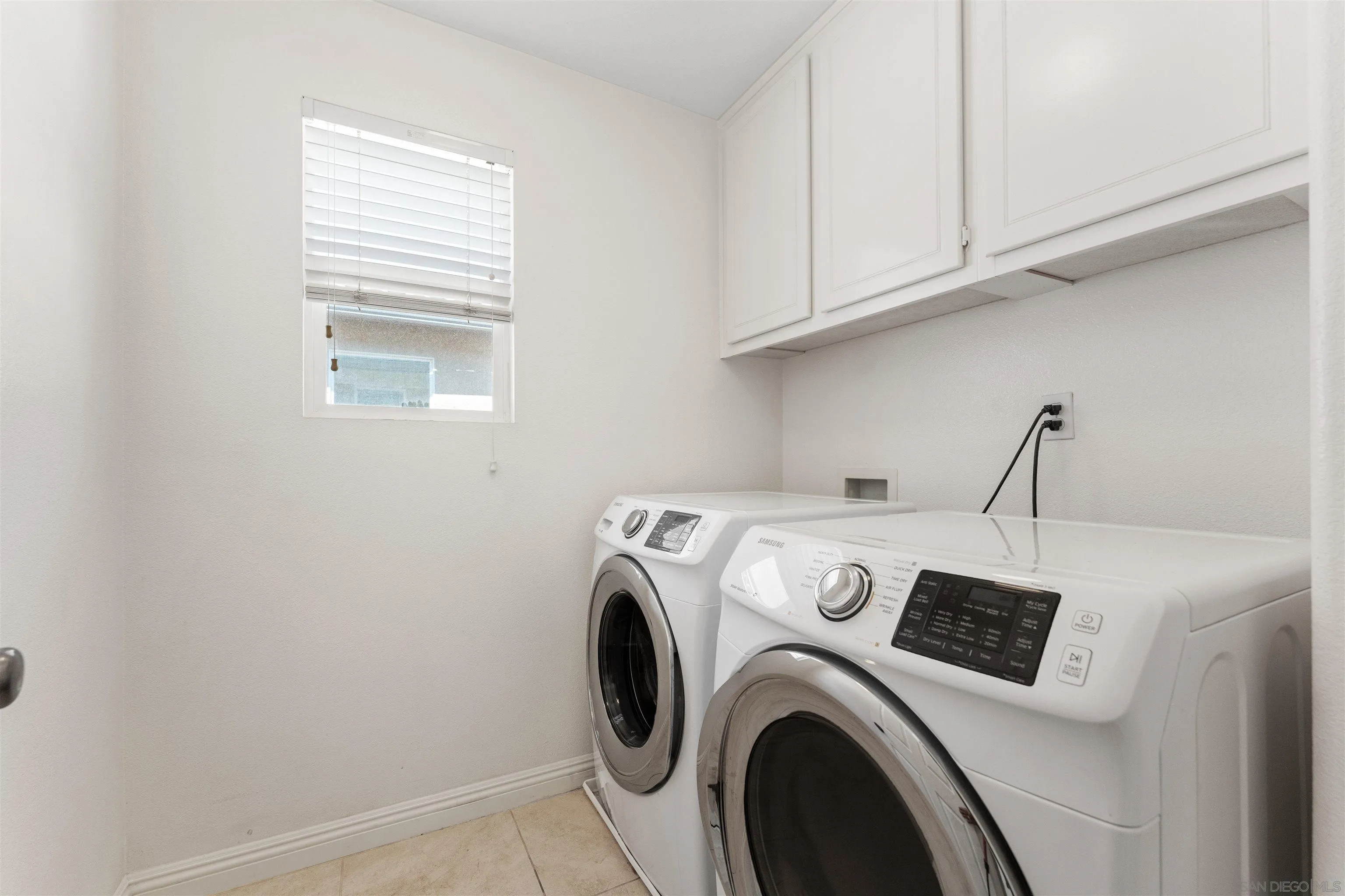 https://cdn.realtyfeed.com/cdn/127/260014082/7687499a885bafad7fe940ddd1ebbc2b.webp