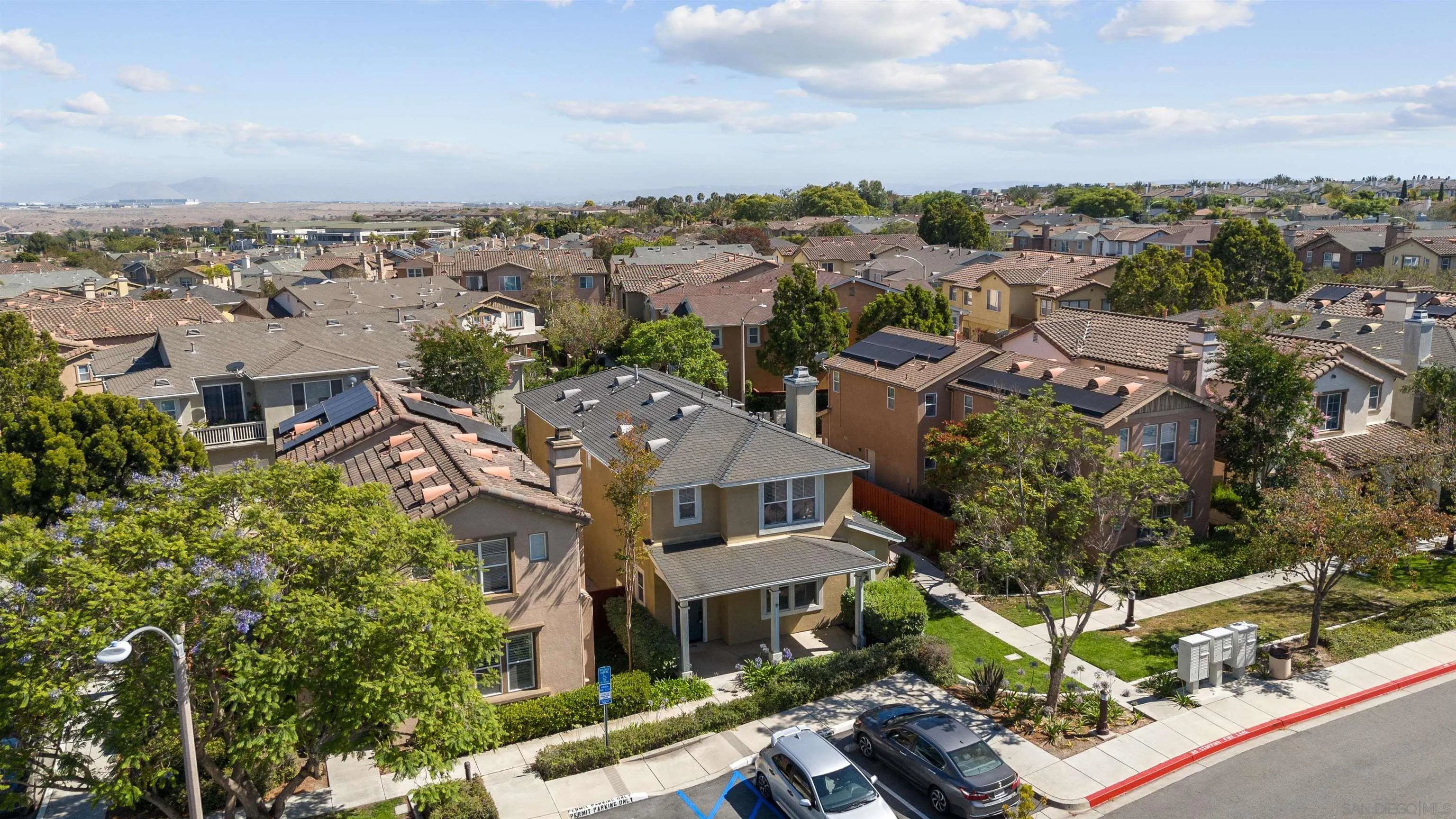 https://cdn.realtyfeed.com/cdn/127/260014082/7c753b7843a94e179d4f1355db12f0d7.webp