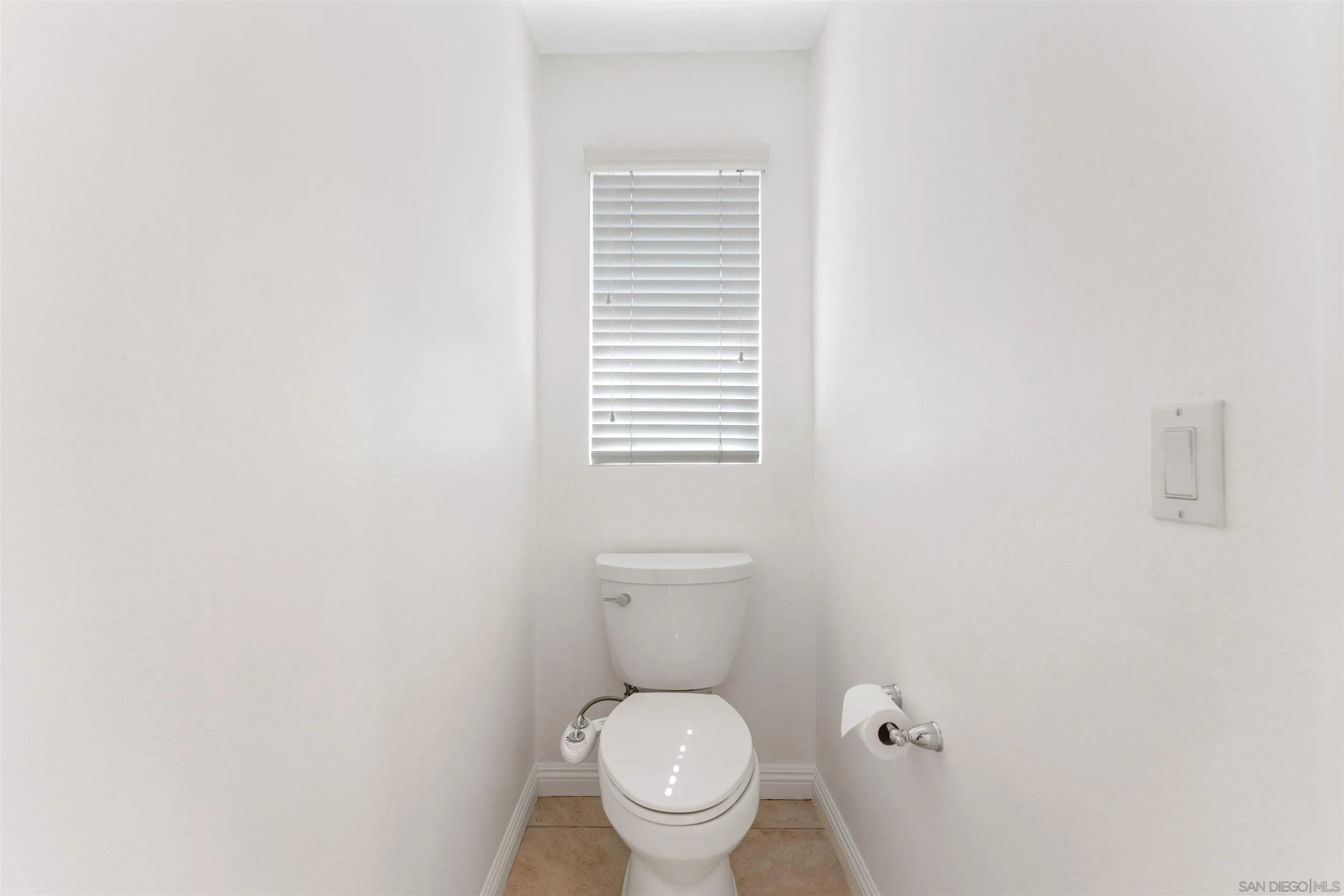 https://cdn.realtyfeed.com/cdn/127/260014082/a6accf3f9f990b6bd476420419be66b7.webp